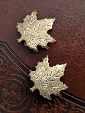Vintage‎ Gold Tone Maple Leaf Clip On Earrings